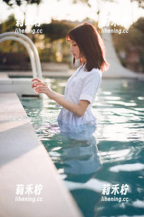 Hana Bunny Hana Bunny女神写真合集:让我们一起走近她的自信与优雅.txt
